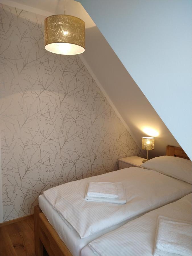 Apartmány Malý mnich Mnísek pod Brdy Exterior foto