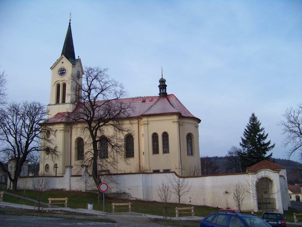 Apartmány Malý mnich Mnísek pod Brdy Exterior foto